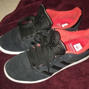 Adidas skater shoe